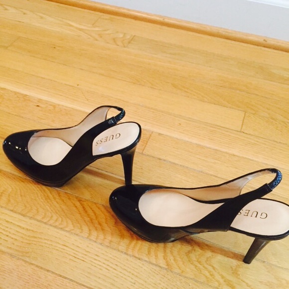 GUESS -- Black Patent Leather Sling Back Heels👠😍 - Picture 3 of 4