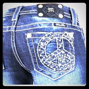 Miss Me Jeans w/Peace sign. Excellent cond sz 33!