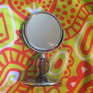 Double sided mirror