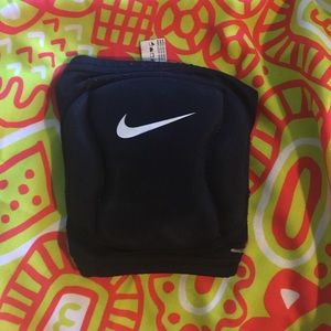 Nike knee pad
