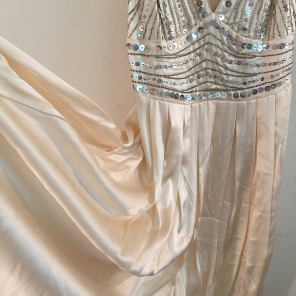 Guess silk embroidered mini-dress - Picture 4 of 4