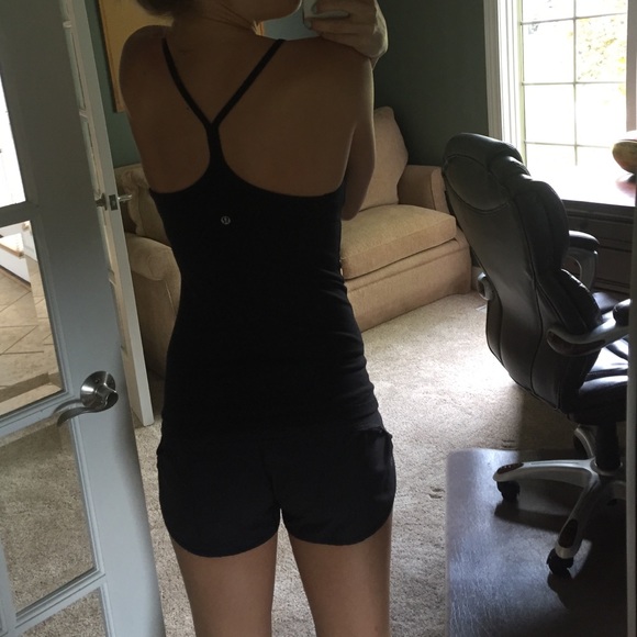Black Lululemon tank - Picture 2 of 2