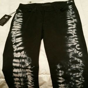 SALE NWT Rock and Republic skinny jeans never worn