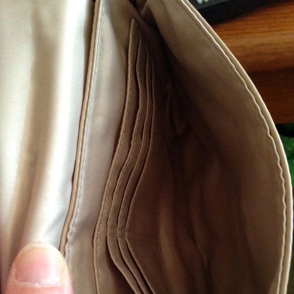 Coach crossbody - Picture 2 of 2