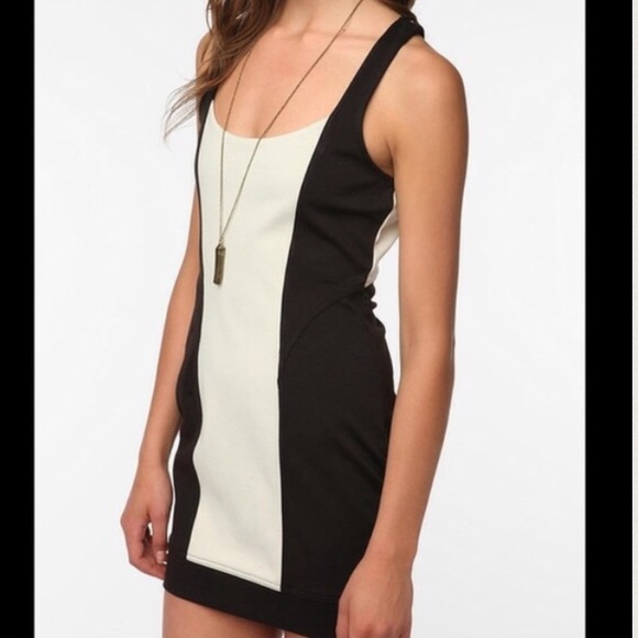 Urban Outfitters Dresses & Skirts - Colorblock racerback dress