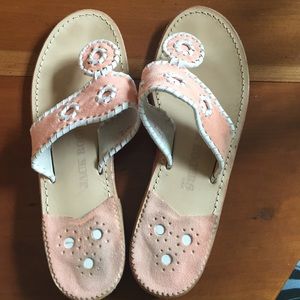 Light coral jack roger sandals