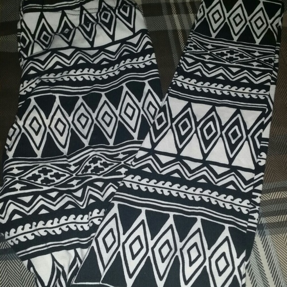 Black & white tights