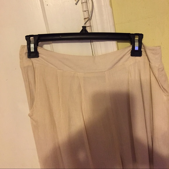 Wide leg pants