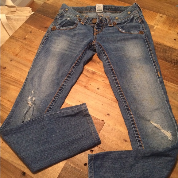 True religion size 25 fits like a 26