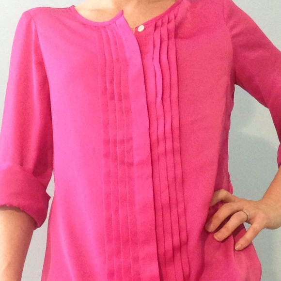 Banana Republic fuchsia button down blouse