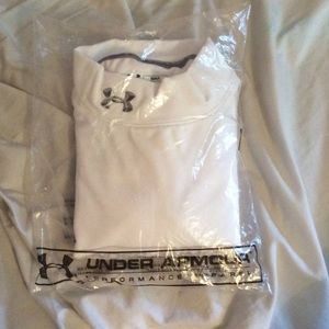 NEW white long sleeve Under Armour shirt