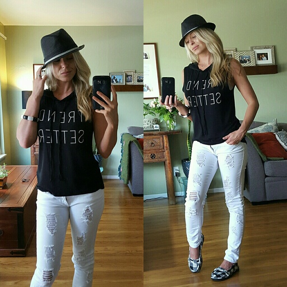 RESERVED Slinky Soft Sleeveless Hoodie - Picture 3 of 3