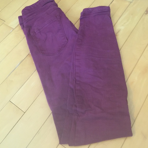 Red jeggings