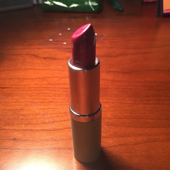 CLINQUE raspberry glacé lipstick NEVER BEEN USED