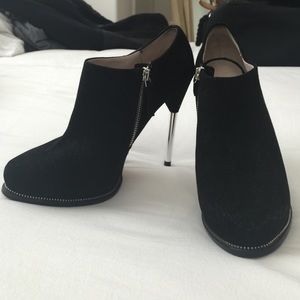 Zara ankle booties