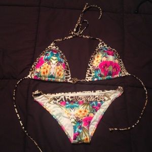 Victoria's Secret NWT padded string bikini