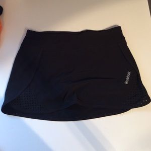 Reebok black tennis skirt with built in shorts