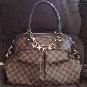 Louis Vuitton Fleur De Bag charm💗