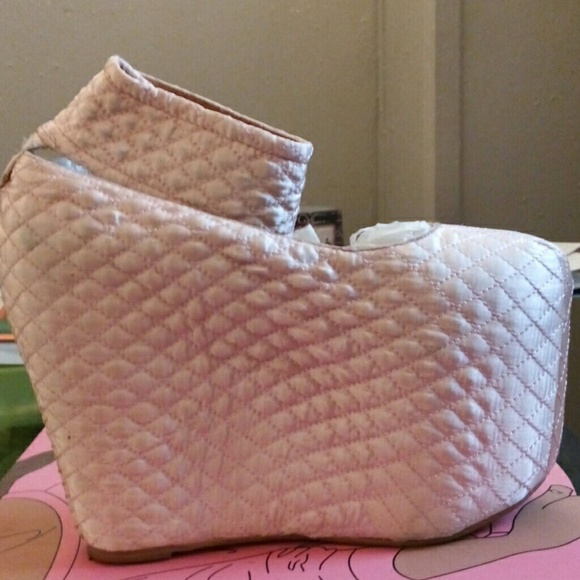 Pointe mc quilted pink