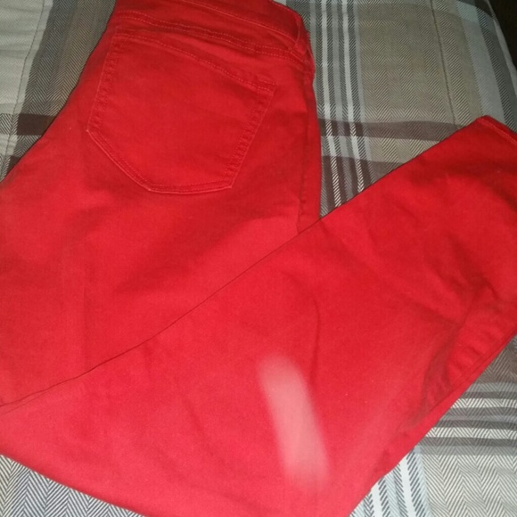 Red skinny jeans