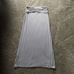 Max Studio beige stripped maxi skirt!