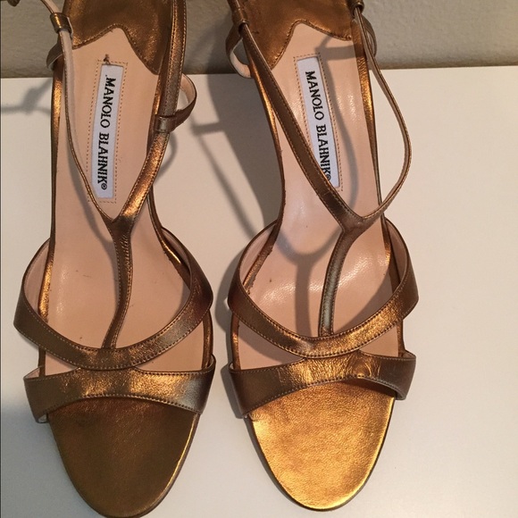 Manolo Blahnik shoes gold strapy