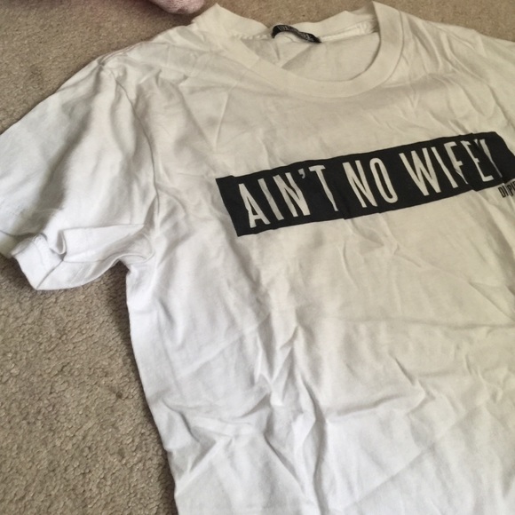 [BUNDLED] Ain't No Wifey 💁 - Picture 2 of 3