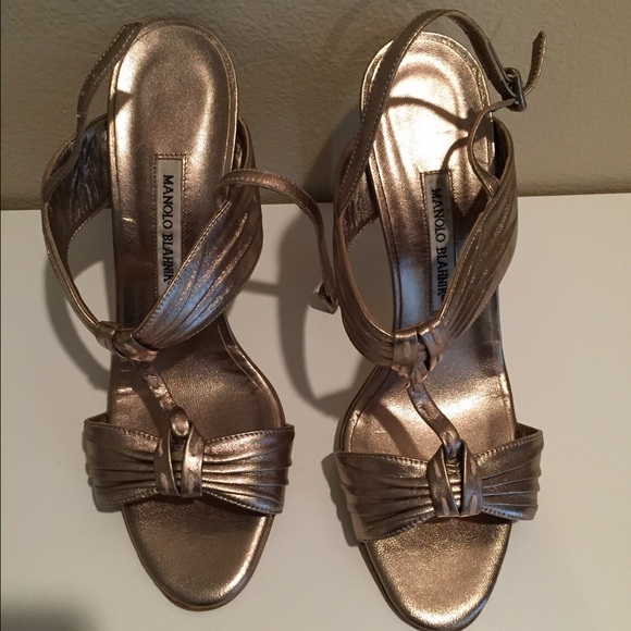Manolo Blahnik shoes gold/silver color