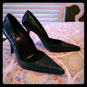 Dark green pumps