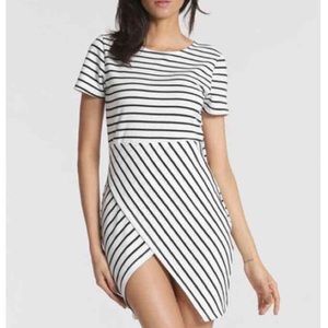 ♠️⚪️Striped tulip front dress⚪️♠️