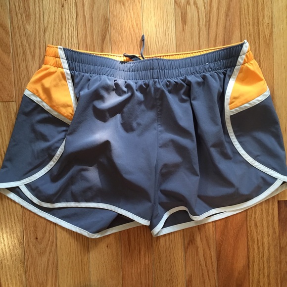GapFit gSprint Shorts