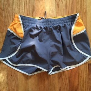 GapFit gSprint Shorts