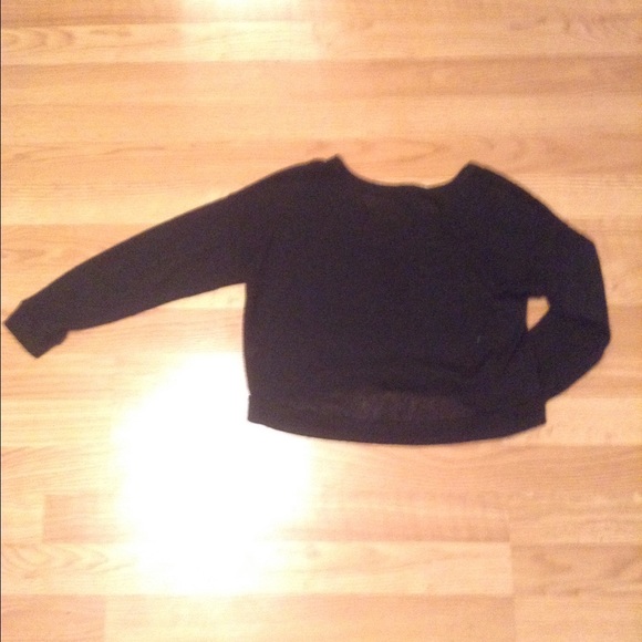Nollie Black Cropped Sweater - Picture 2 of 3