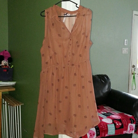 Brown dress