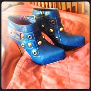 Blue ankle boot!!