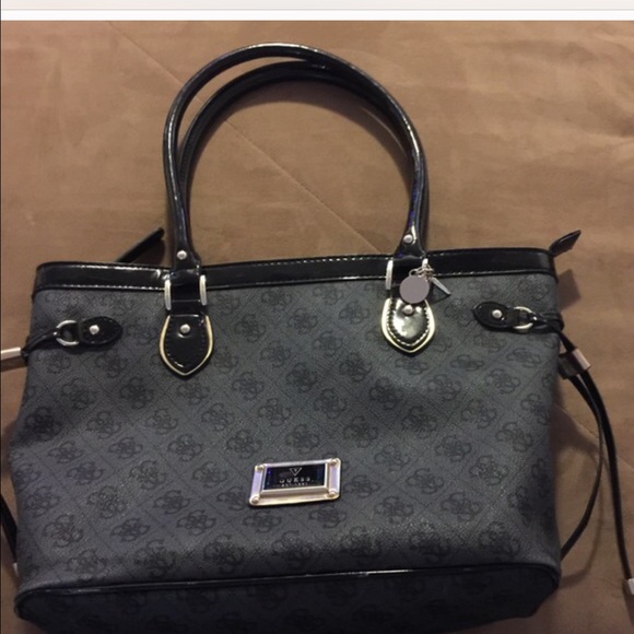 Guess purse