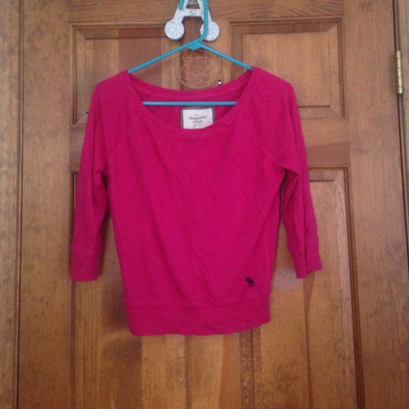 Magenta sweatshirt