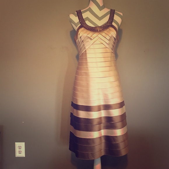 Knee length party dress with tiers