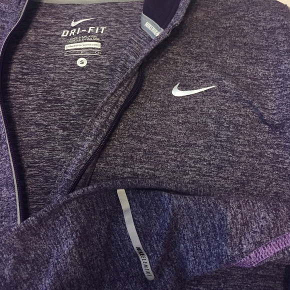Nike Dri fit pullover - Picture 2 of 3