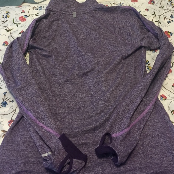 Nike Dri fit pullover - Picture 3 of 3