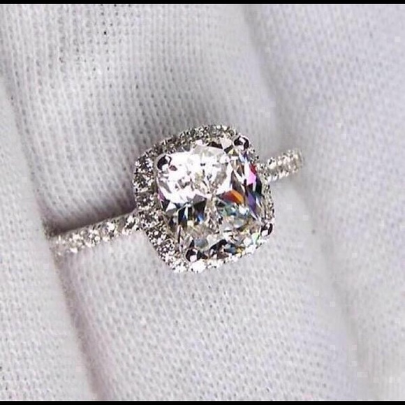 Princess Cushion cut ring