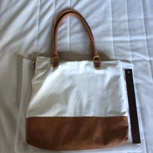 white tote bag