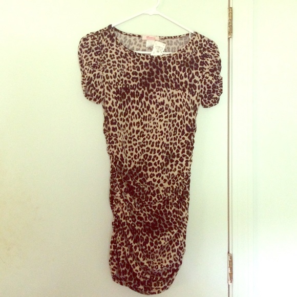 Short sleeve leopard print dress