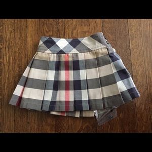 Size 12 months Authentic Burberry pleated skirt