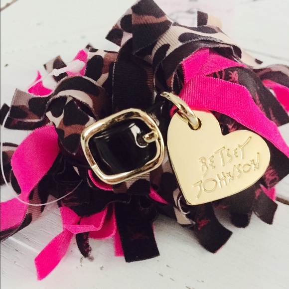 🎀Betsey Johnson 🆕Tote/Luggage Charm
