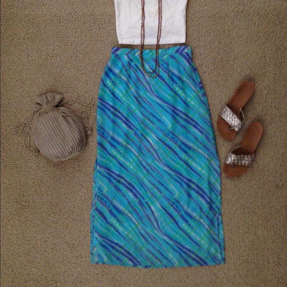 Mixit multicolor skirt size 8. - Picture 2 of 4