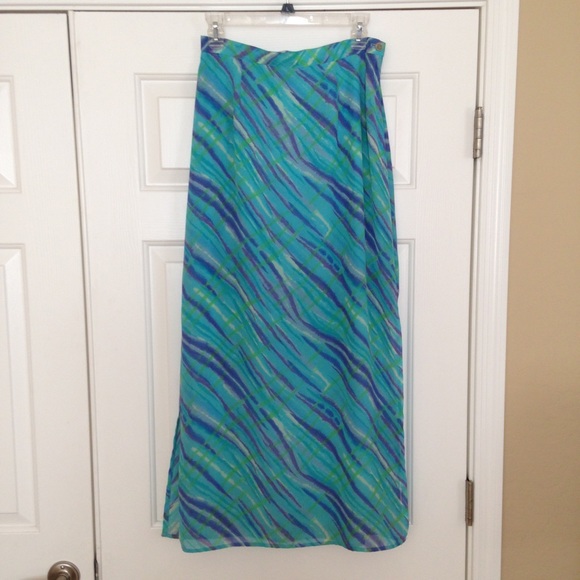 Mixit multicolor skirt size 8. - Picture 3 of 4