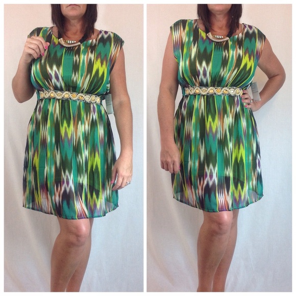 Hourglass Lady Dresses & Skirts - Green shaded party dress fits L/XL