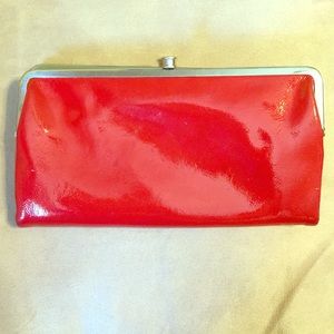 HOBO wallet, red patent leather b/w gingham inside