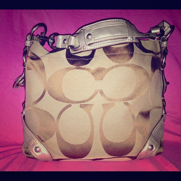 Coach Sig. Tan/ Silver LG Carley Make offers!!